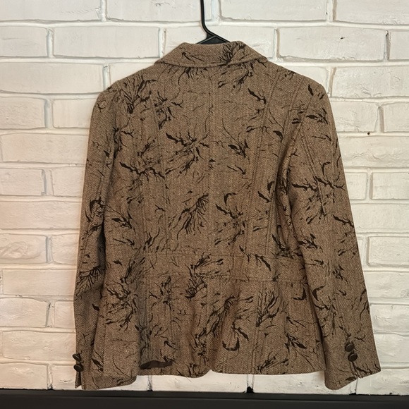 Women’s Coldwater Creek Brown Patterned Riding Jacket. Size 12 - Picture 3 of 7